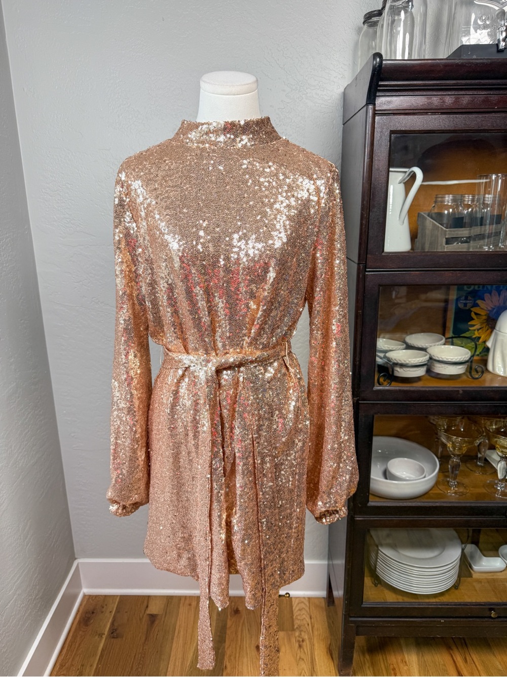 Sugar + Lips Theo + Stone Rose Gold Sequin Mini Dress Size M NWT